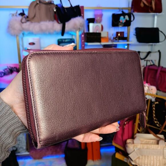 Chanel Deep Purple Iridescent Large Zip Around Wallet - Picture 4 of 16